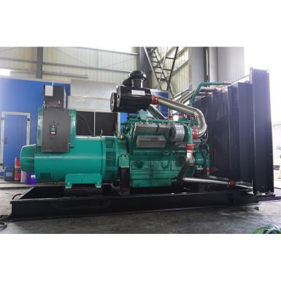 600kw乾能柴油發(fā)電機組-乾能12缸柴油機12V138BZLD柴油發(fā)電機組,缸徑/行程：138/160mm,柴油發(fā)電機組水冷發(fā)動(dòng)機功率660KW,柴油發(fā)電機組配套馬拉松斯坦福發(fā)電機。廠(chǎng)價(jià)直銷(xiāo)歡迎選購：13773399855。