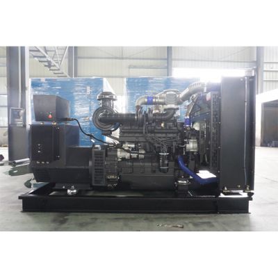 200kw乾能柴油發(fā)電機組-乾能6缸柴油機QN8D280D2柴油發(fā)電機組,缸徑/行程：114/135mm,柴油發(fā)電機組水冷發(fā)動(dòng)機功率204KW,柴油發(fā)電機組配套馬拉松斯坦福發(fā)電機。廠(chǎng)價(jià)直銷(xiāo)歡迎選購：13773399855。
  