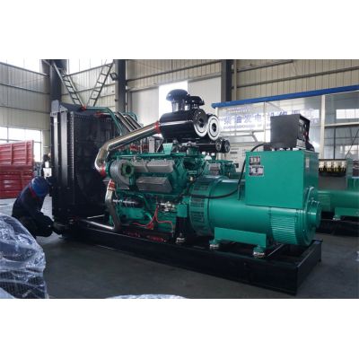 500kw乾能柴油發(fā)電機組-乾能12缸柴油機QN25G690D2柴油發(fā)電機組,缸徑/行程：135/150mm,柴油發(fā)電機組水冷發(fā)動(dòng)機功率505KW,柴油發(fā)電機組配套馬拉松斯坦福發(fā)電機。廠(chǎng)價(jià)直銷(xiāo)歡迎選購：13773399855。