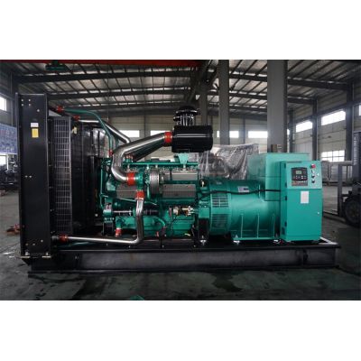 600kw乾能柴油發(fā)電機組-乾能12缸柴油機QN27G900D2柴油發(fā)電機組,缸徑/行程：135/155mm,柴油發(fā)電機組水冷發(fā)動(dòng)機功率660KW,柴油發(fā)電機組配套馬拉松斯坦福發(fā)電機。廠(chǎng)價(jià)直銷(xiāo)歡迎選購：13773399855。