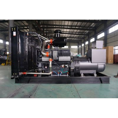 500kw申動(dòng)柴油發(fā)電機組-申動(dòng)12缸柴油機SD25G690D2柴油發(fā)電機組,缸徑/行程：135/150mm,柴油發(fā)電機組水冷發(fā)動(dòng)機功率505KW,柴油發(fā)電機組配套馬拉松斯坦福發(fā)電機。廠(chǎng)價(jià)直銷(xiāo)歡迎選購：13773399855。