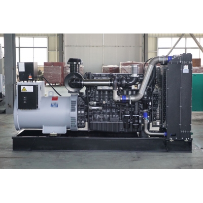 120kw上柴動(dòng)力柴油發(fā)電機組-上柴股份6缸柴油機6HTAA6.5-G32柴油發(fā)電機組,缸徑/行程：105/124mm,柴油發(fā)電機組水冷發(fā)動(dòng)機功率155KW,柴油發(fā)電機組配套馬拉松斯坦福發(fā)電機。廠(chǎng)價(jià)直銷(xiāo)歡迎選購：13773399855。
