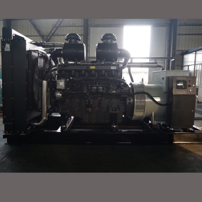600kw上柴動(dòng)力柴油發(fā)電機組-上柴股份6缸柴油機6KTAA25-G39柴油發(fā)電機組,缸徑/行程：170/185mm,柴油發(fā)電機組水冷發(fā)動(dòng)機功率629KW,柴油發(fā)電機組配套馬拉松斯坦福發(fā)電機。廠(chǎng)價(jià)直銷(xiāo)歡迎選購：13773399855。