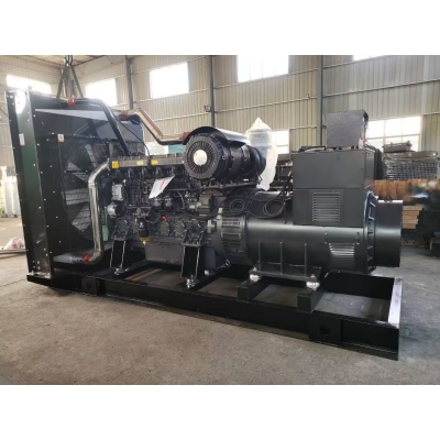 900kw上柴股份柴油發(fā)電機組-上柴動(dòng)力6缸柴油機6KTAA25-G320柴油發(fā)電機組,缸徑/行程：170/185mm,柴油發(fā)電機組水冷發(fā)動(dòng)機功率902KW,柴油發(fā)電機組配套馬拉松斯坦福發(fā)電機。廠(chǎng)價(jià)直銷(xiāo)歡迎選購：13773399855。